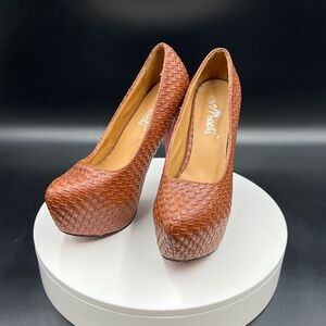 Brown Weaved Platform Machi Heels with Red Bottoms